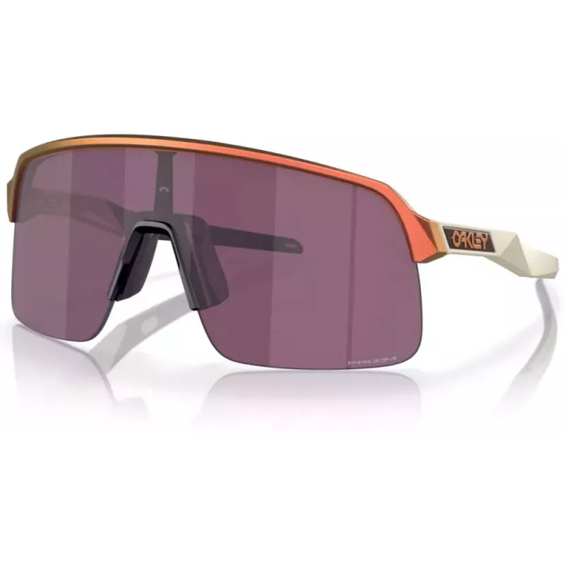 oakley sutro