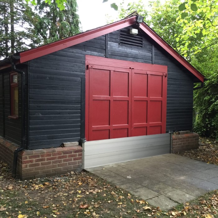 garage door flood barrier
