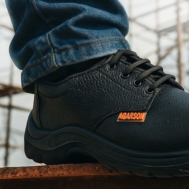 Best Safety Shoes for Every Profession: 2025 Trends Revealed插图2 best safety shoes