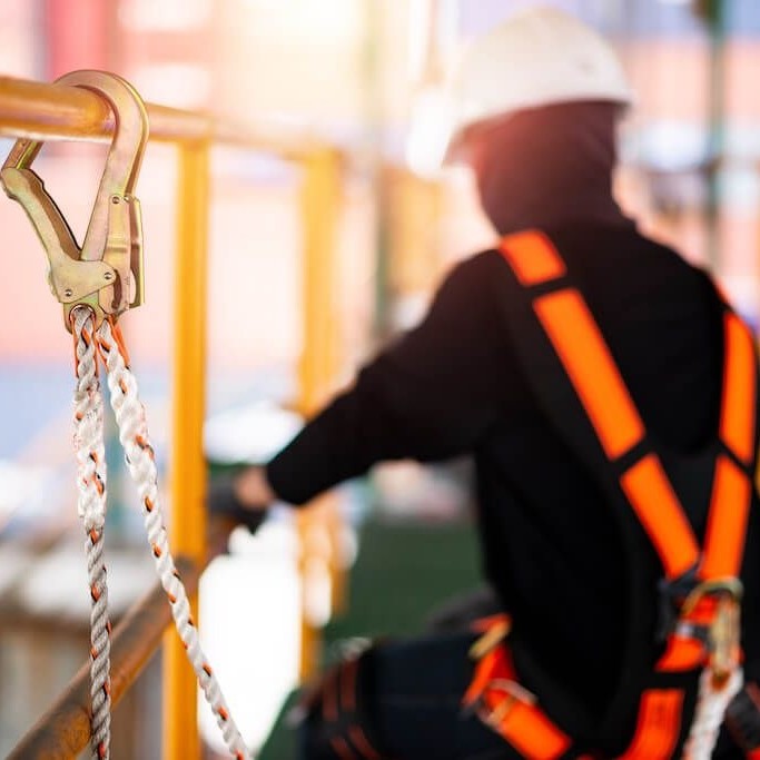 General Industry Fall Protection Height: Key Guidelines for Safety插图1 general industry fall protection height