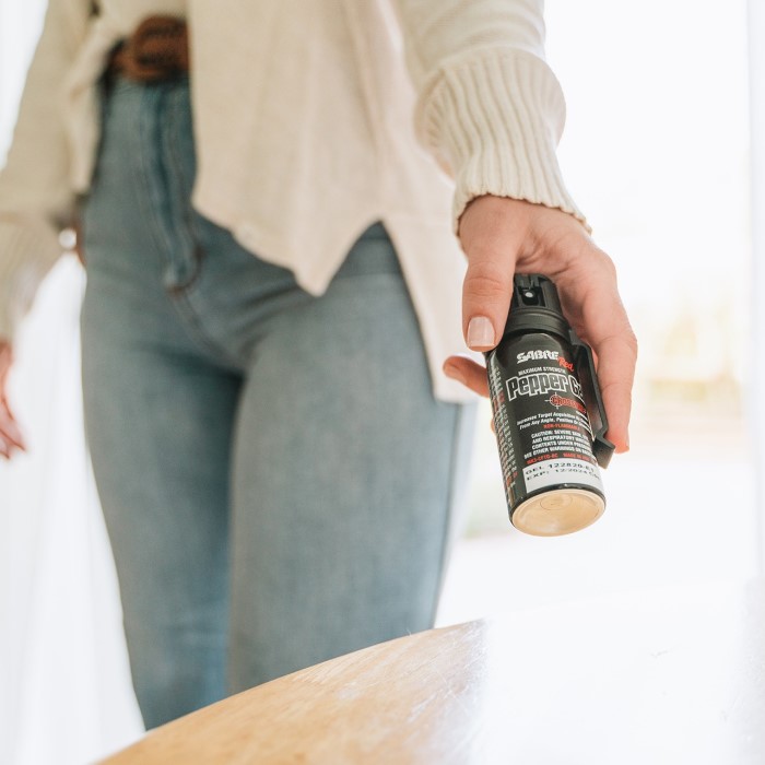 Is Pepper Spray Flammable? Safety Facts You Should Know插图3 is pepper spray flammable