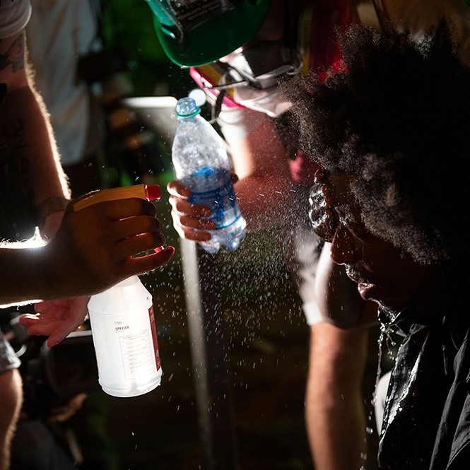 Emergency Guide: How to Relieve Pepper Spray in Eyes Fast插图 how to relieve pepper spray in eyes