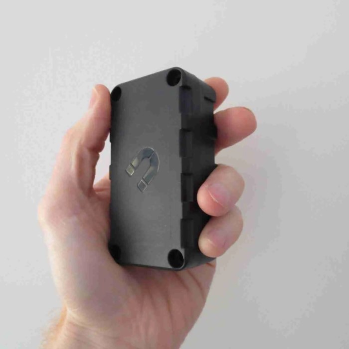 magnetic gps tracker