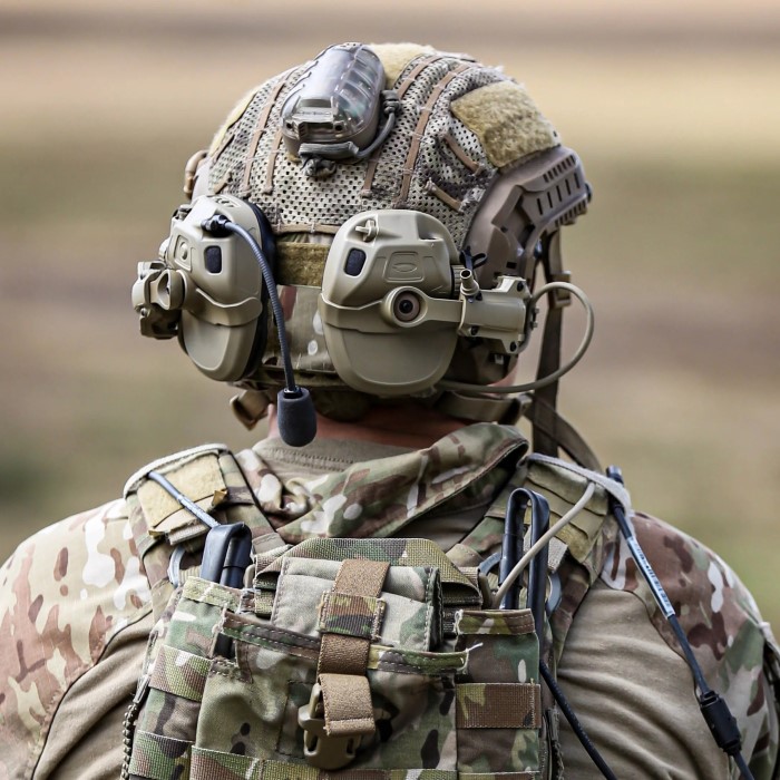 do soldiers wear ear protection