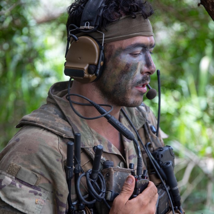 do soldiers wear ear protection