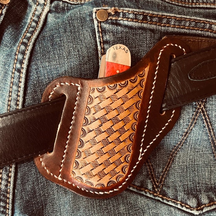 Cowboy Pocket Knife Sheath: DIY Options for Custom Fit插图2 cowboy pocket knife sheath