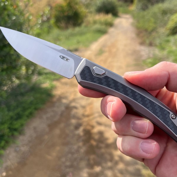 automatic pocket knife