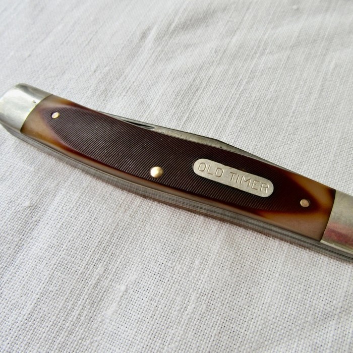 Trendy Designs: Why the Old Timer Pocket Knife is Back in Style插图2 old timer pocket knife