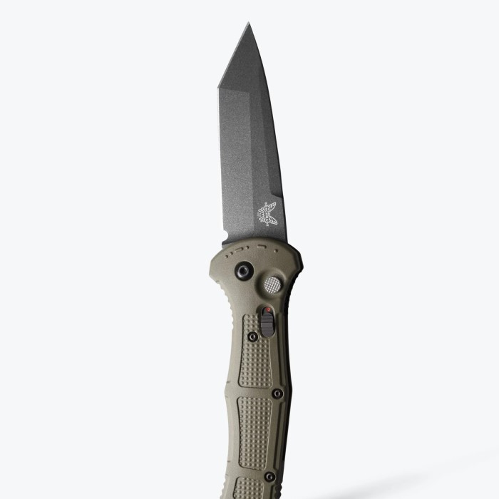 automatic pocket knife