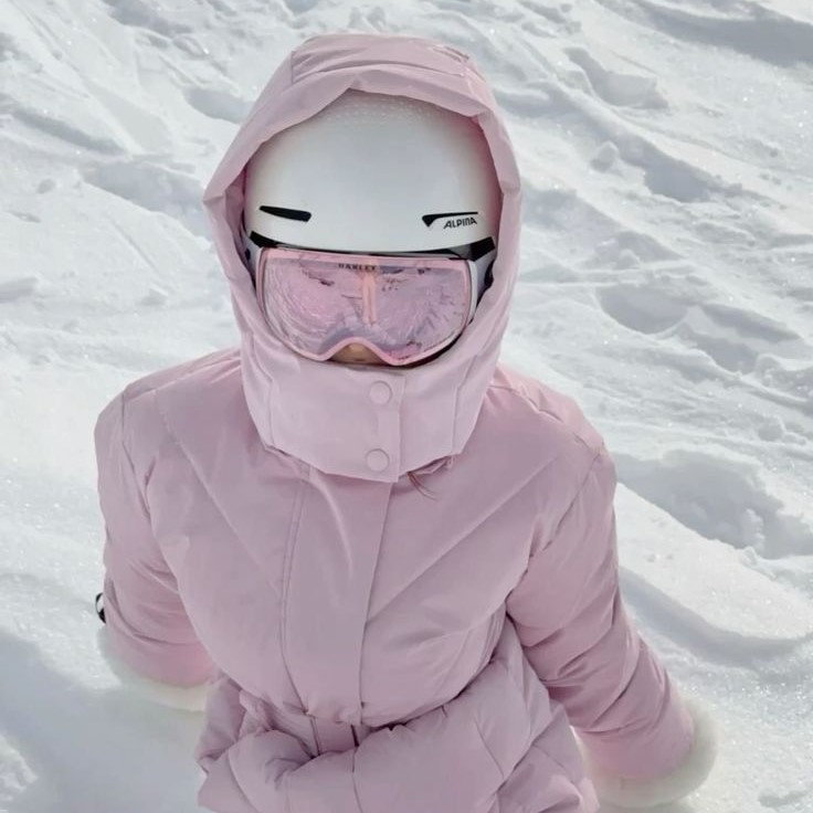 Trend Alert: Show Off Your Style with Pink Snow Goggles缩略图 pink snow goggles