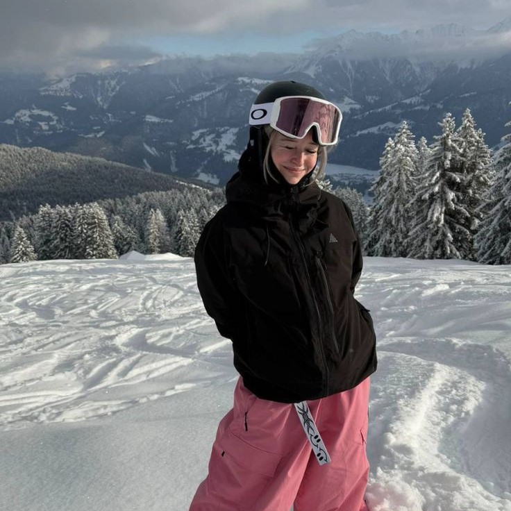 electric snow goggles