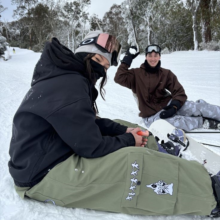 electric snow goggles