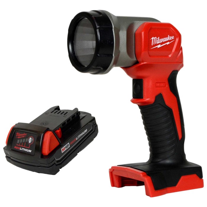 milwaukee flashlight