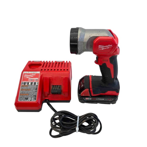 milwaukee flashlight