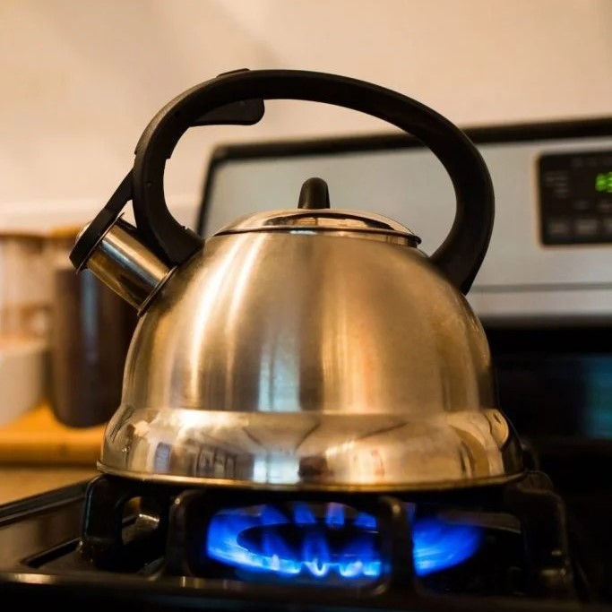 how long to boil water to make it safe
