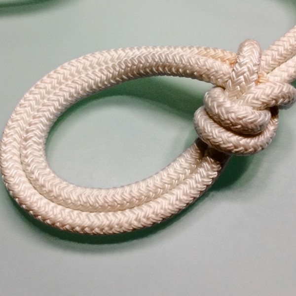 tie a bowline