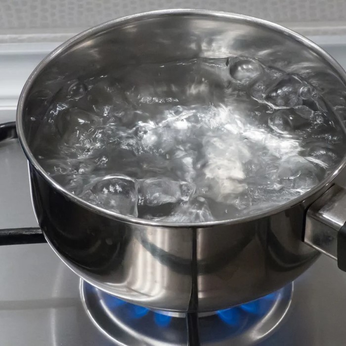 how long to boil water to make it safe