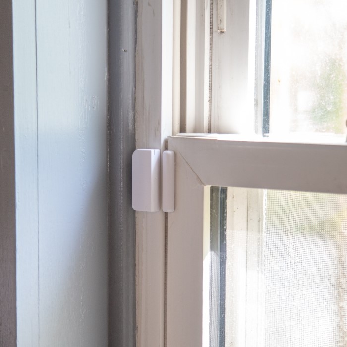 Window Alarms: Essential Safety Tips for Every Household插图3 window alarms