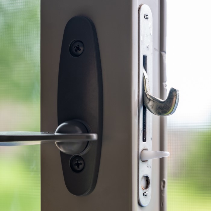 How to Secure Sliding Doors: Expert Advice for Maximum Safety插图2 how to secure sliding doors