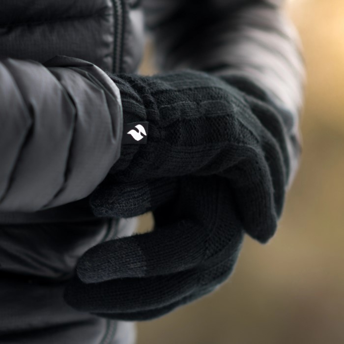 how to keep warm in cold weather